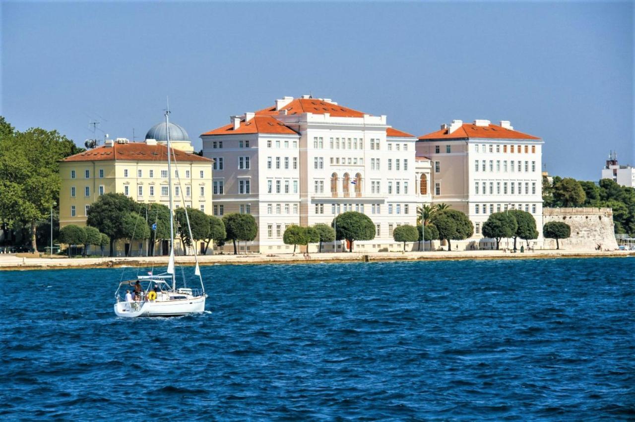 The Florens Residence Near The Beach With The Pool, Bbq And Kids Playground, Zadar Diklo Eksteriør bilde