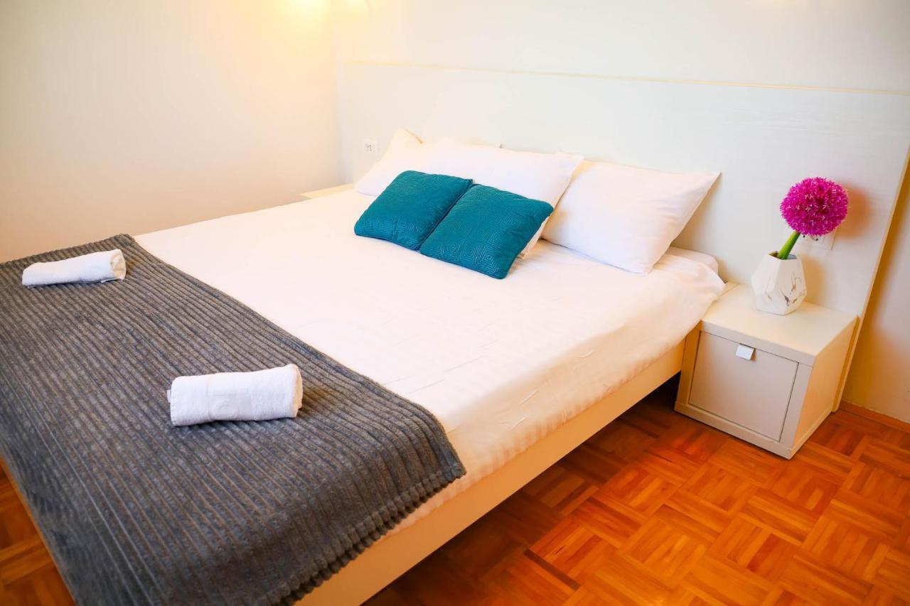 The Florens Residence Near The Beach With The Pool, Bbq And Kids Playground, Zadar Diklo Eksteriør bilde
