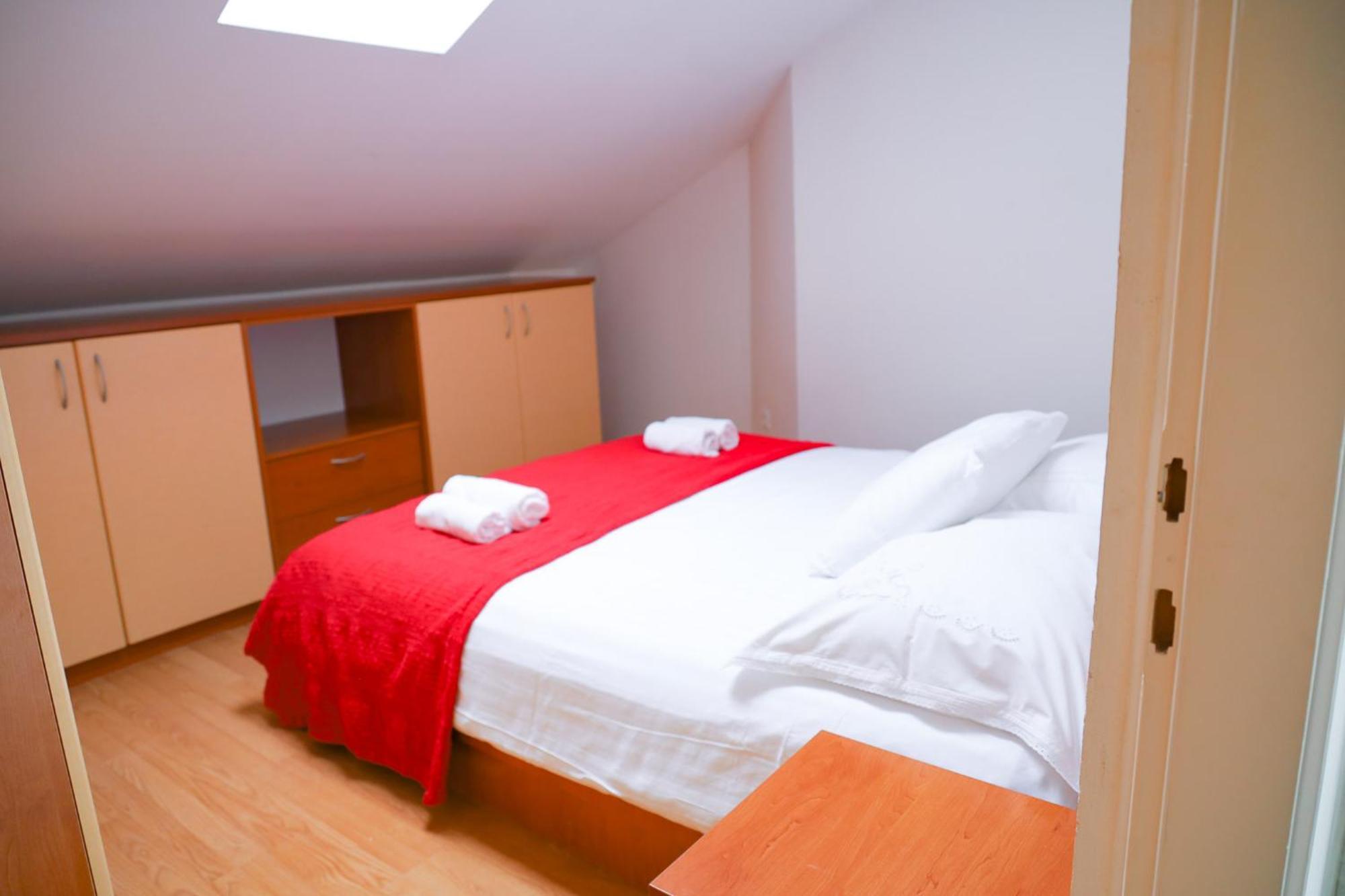 The Florens Residence Near The Beach With The Pool, Bbq And Kids Playground, Zadar Diklo Rom bilde